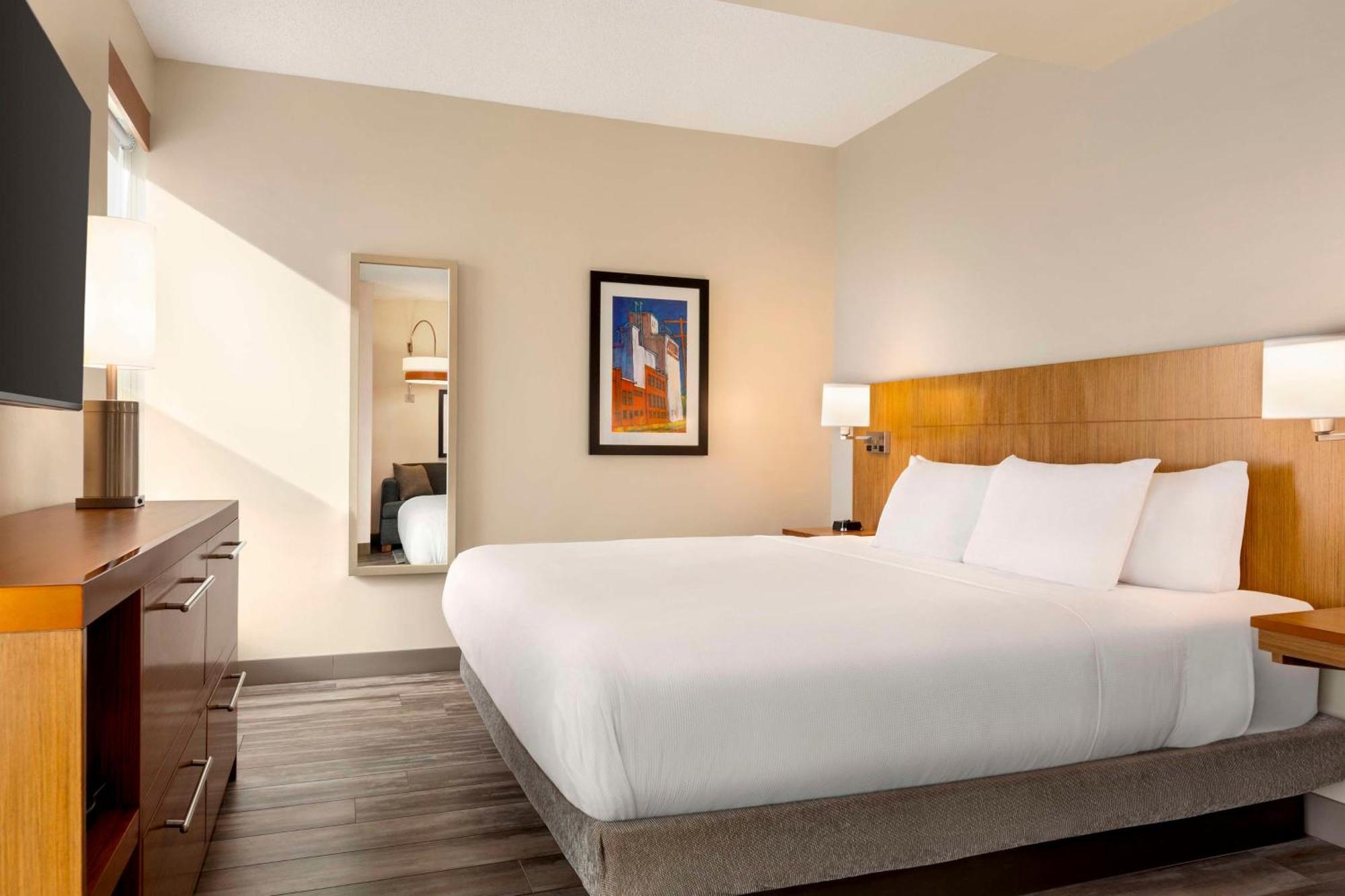Hyatt Place Columbia/Downtown/The Vista Exterior photo